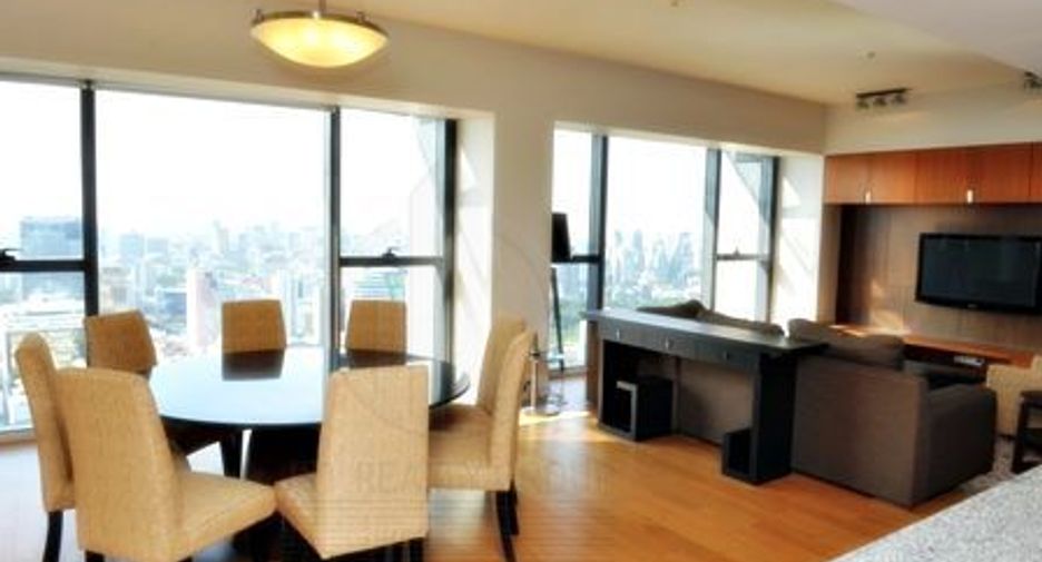 Condo en alquiler de 3 habitaciones en Sathon, Bangkok