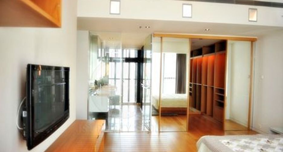 Condo en alquiler de 3 habitaciones en Sathon, Bangkok