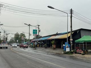 Gewerbefläche zum Kauf mit 4 Zimmer in Si Racha, Chonburi