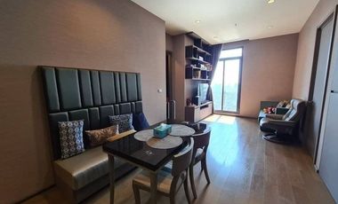 Condo en alquiler de 3 habitaciones en Sathon, Bangkok