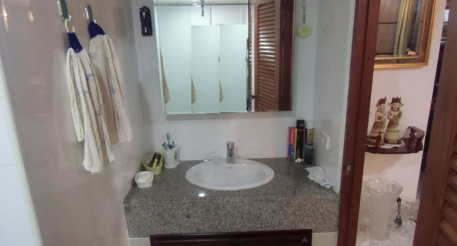 For sale 1 bed apartment in Bang Lamung, Chonburi