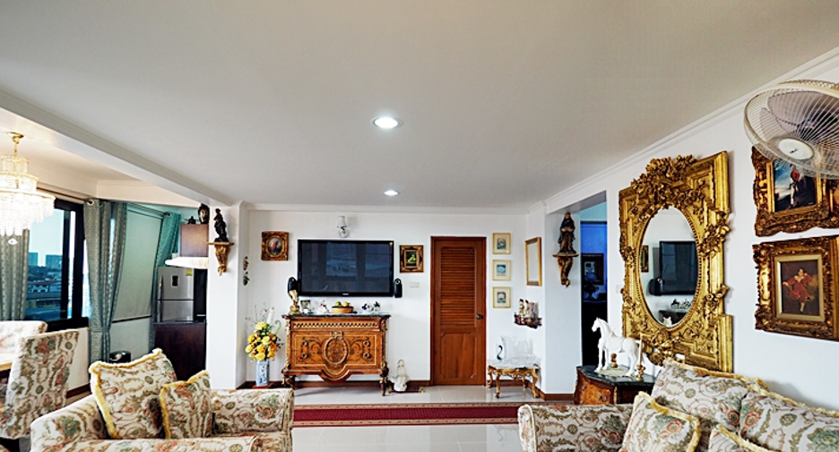 For sale 1 bed apartment in Bang Lamung, Chonburi