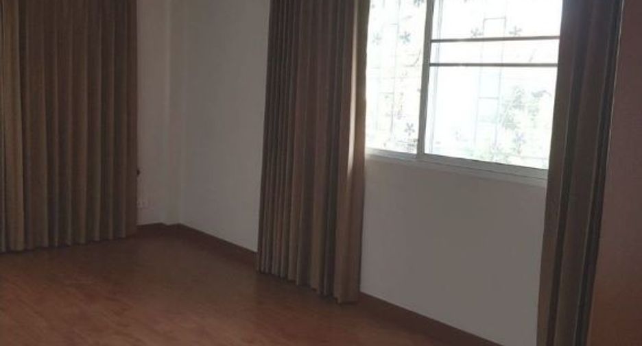 Casa en venta de 4 habitaciones en Prawet, Bangkok