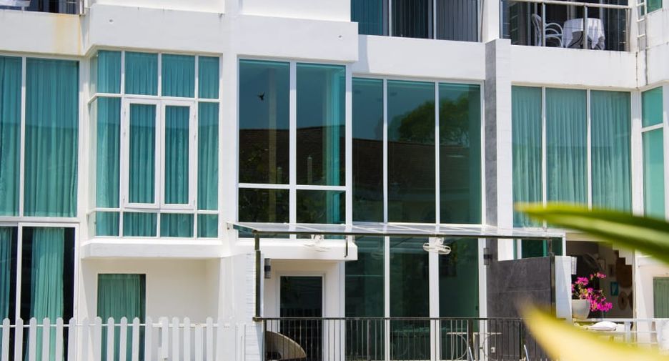 For rent and for sale 3 bedrooms townhouse in Mueang Phuket, Phuket