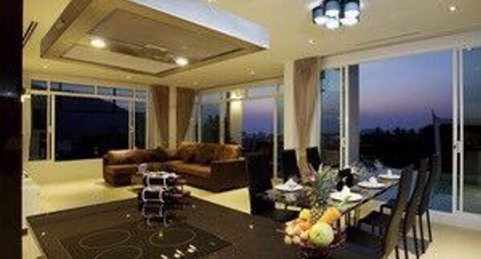 For sale 4 bedrooms condo in Mueang Phuket, Phuket