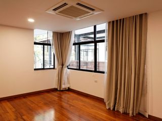 ให้เช่า 5 ห้องนอน บ้านเดี่ยว ใน คลองเตย, กรุงเทพฯ