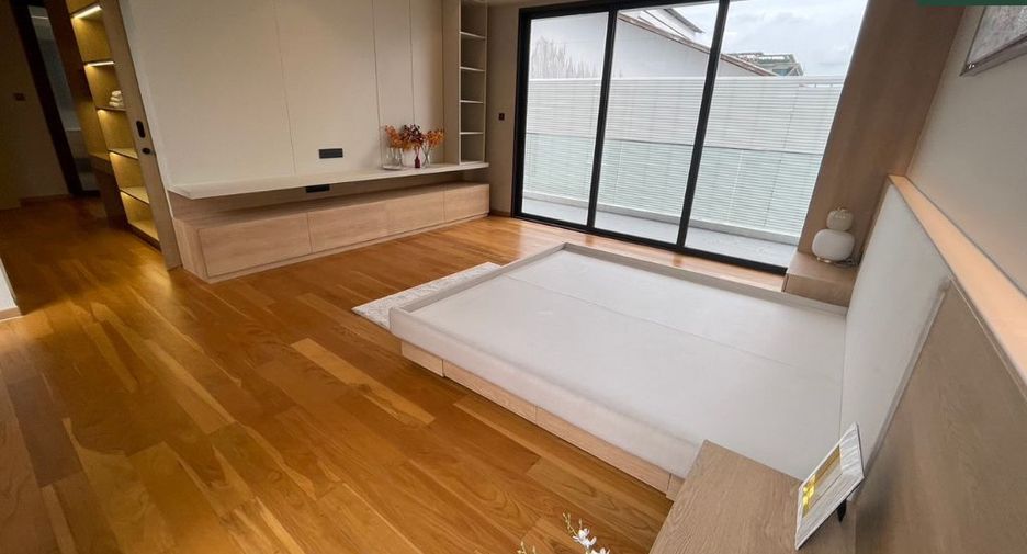 For sale 4 bedrooms house in Prawet, Bangkok