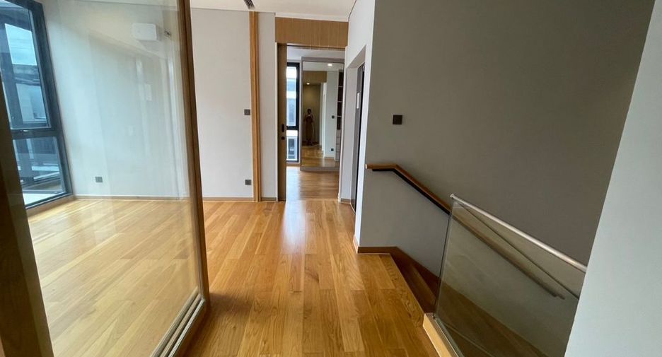 For sale 4 bedrooms house in Prawet, Bangkok