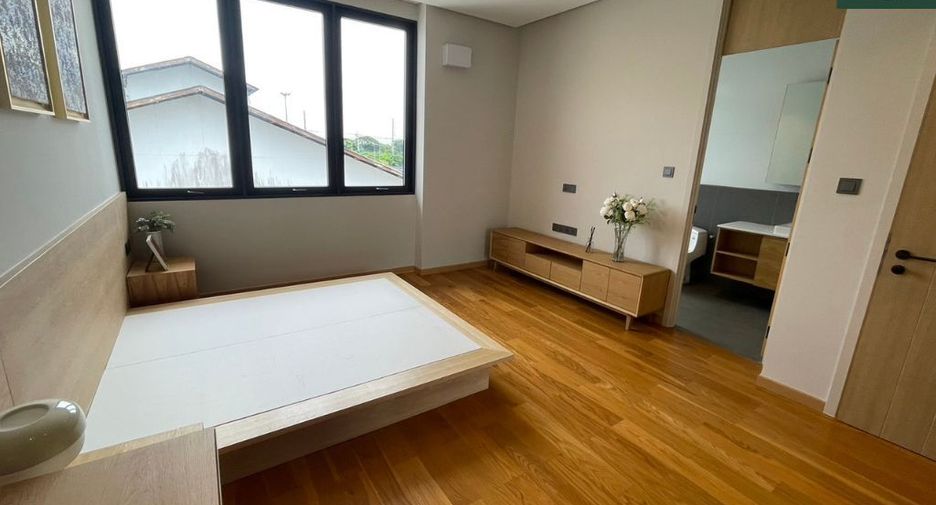 For sale 4 bedrooms house in Prawet, Bangkok