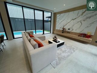 For sale 4 bedrooms house in Prawet, Bangkok