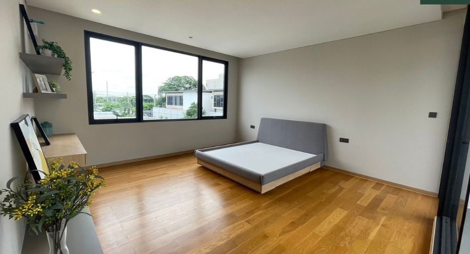 For sale 4 bedrooms house in Prawet, Bangkok