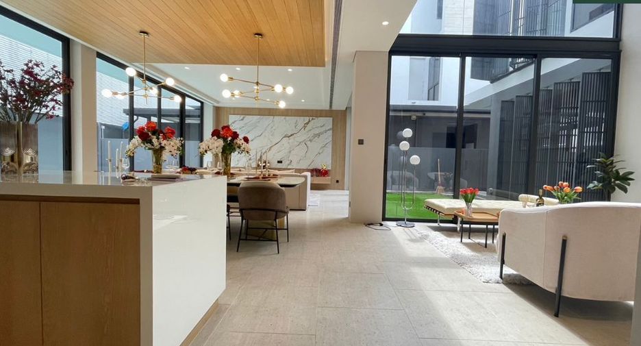 For sale 4 bedrooms house in Prawet, Bangkok
