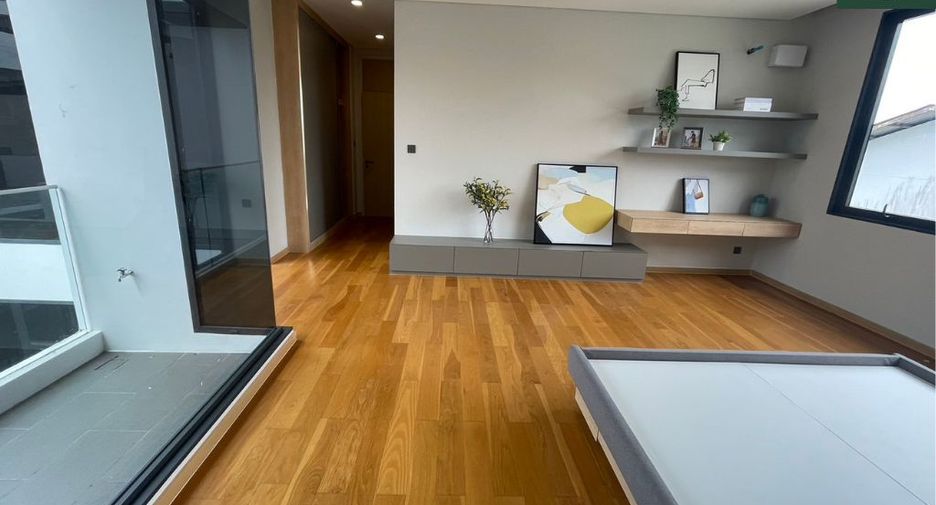 For sale 4 bedrooms house in Prawet, Bangkok