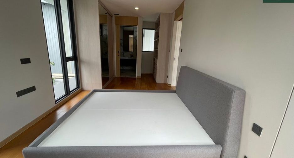 For sale 4 bedrooms house in Prawet, Bangkok