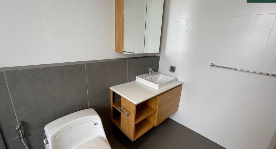 For sale 4 bedrooms house in Prawet, Bangkok