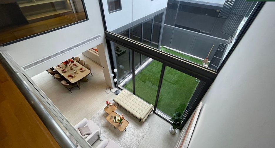 For sale 4 bedrooms house in Prawet, Bangkok
