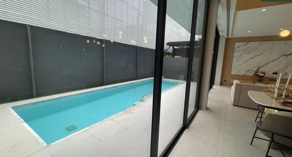 For sale 4 bedrooms house in Prawet, Bangkok