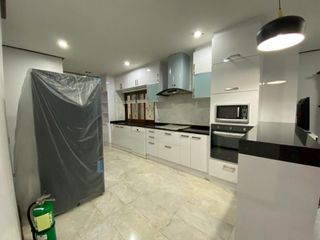 For rent 4 ベッドルーム house in Phaya Thai, Bangkok