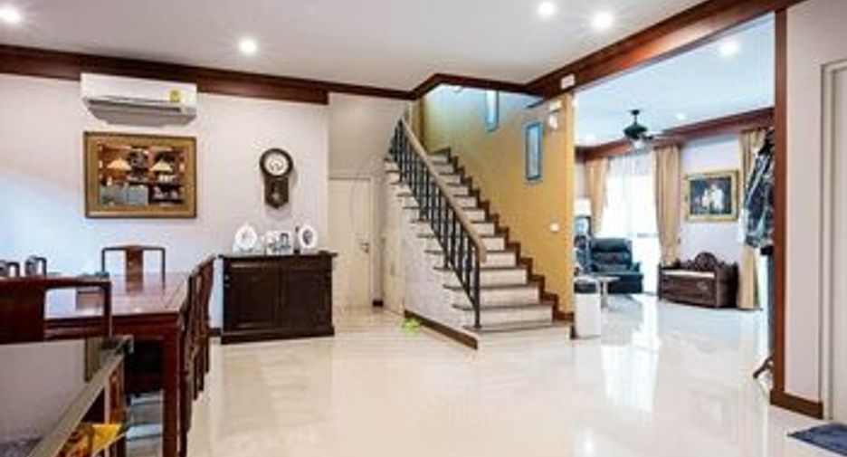 For sale 5 bedrooms house in Prawet, Bangkok
