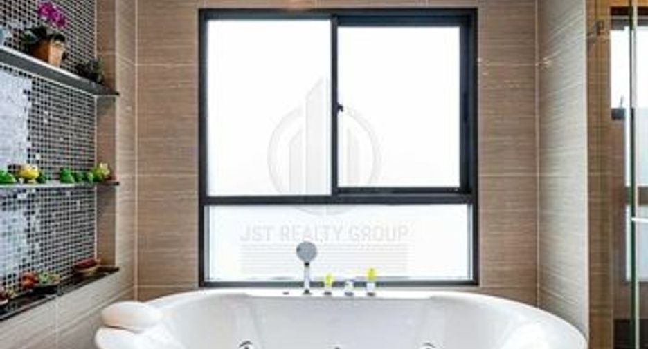 For sale 5 bedrooms house in Prawet, Bangkok