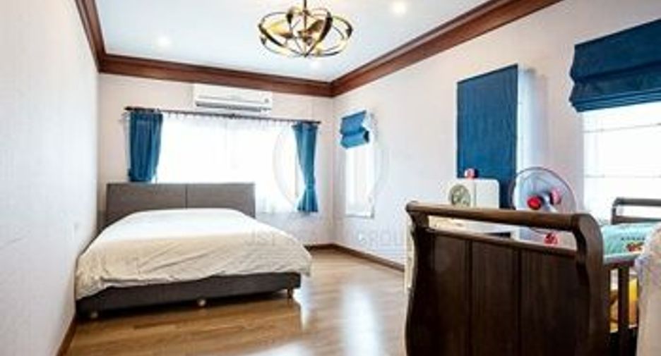 For sale 5 bedrooms house in Prawet, Bangkok