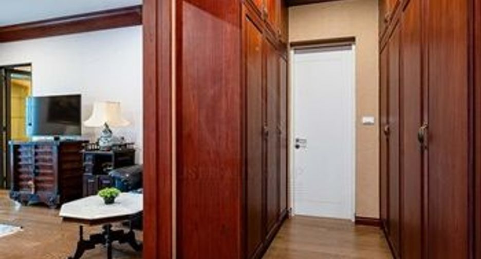 For sale 5 bedrooms house in Prawet, Bangkok