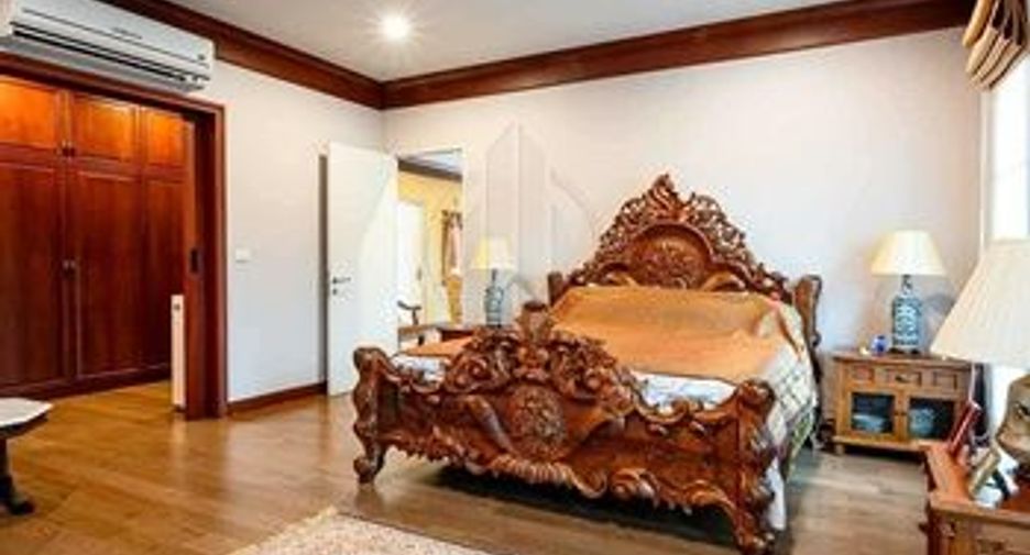 For sale 5 bedrooms house in Prawet, Bangkok