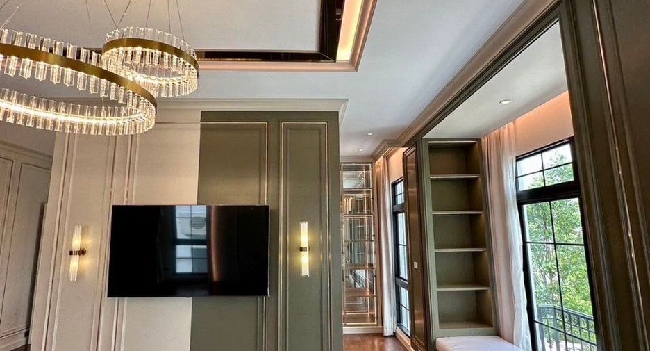 For sale 4 bedrooms house in Thawi Watthana, Bangkok