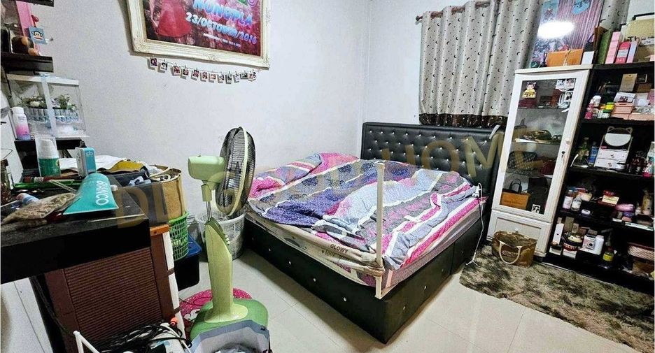For sale 4 bed house in Phutthamonthon, Nakhon Pathom