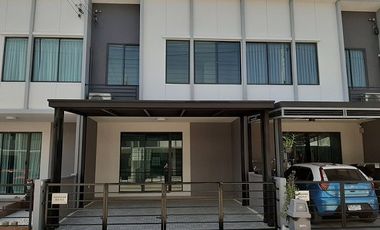 Reihenhaus zur Miete mit 3 Zimmer in Saphan Sung, Bangkok