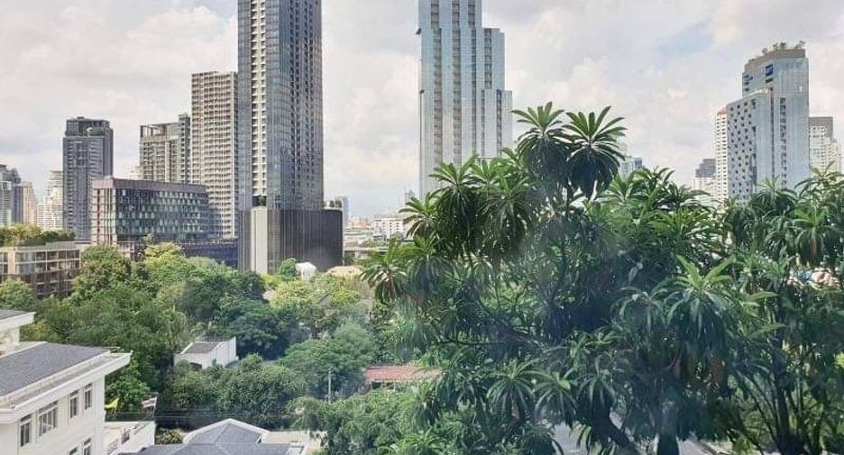 Condo en alquiler de 2 habitaciones en Khlong Toei, Bangkok