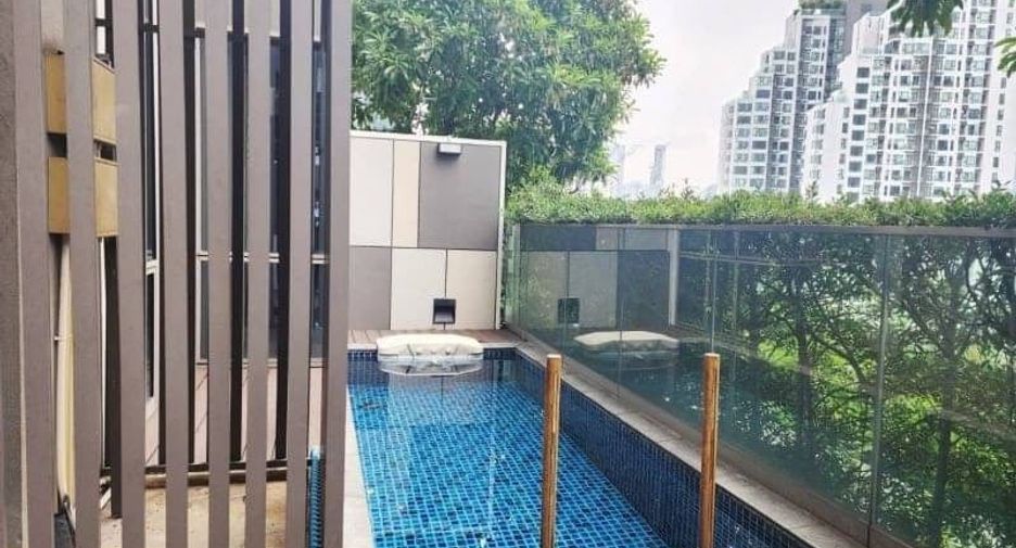 Condo en alquiler de 2 habitaciones en Khlong Toei, Bangkok
