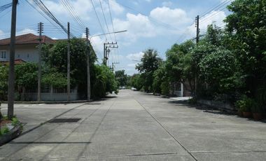 For sale 3 bedrooms house in Mueang Pathum Thani, Pathum Thani