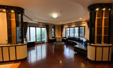 For rent 3 bedrooms condo in Pathum Wan, Bangkok