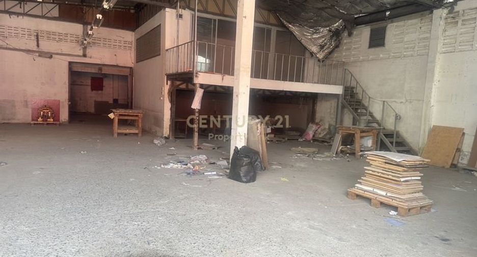 For rent warehouse in Wang Thonglang, Bangkok