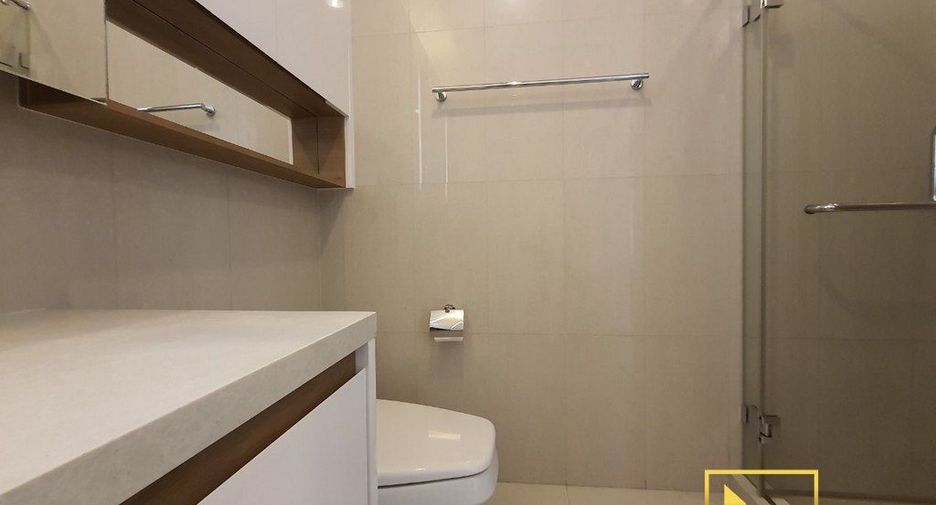 Wohnung zur Miete mit 2 Zimmer in Pathum Wan, Bangkok
