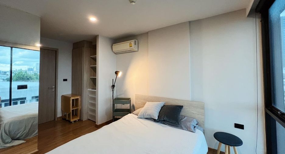 For rent 1 bed condo in Phaya Thai, Bangkok