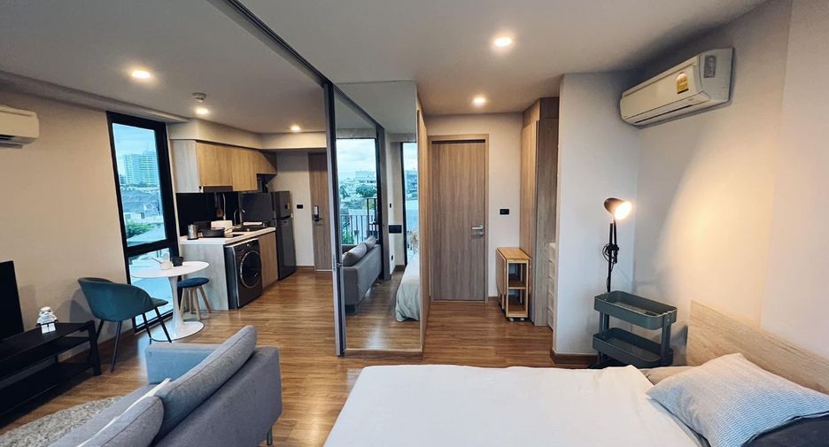 For rent 1 bed condo in Phaya Thai, Bangkok