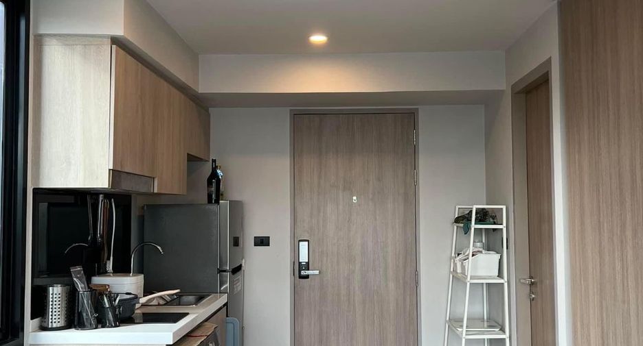 For rent 1 bed condo in Phaya Thai, Bangkok