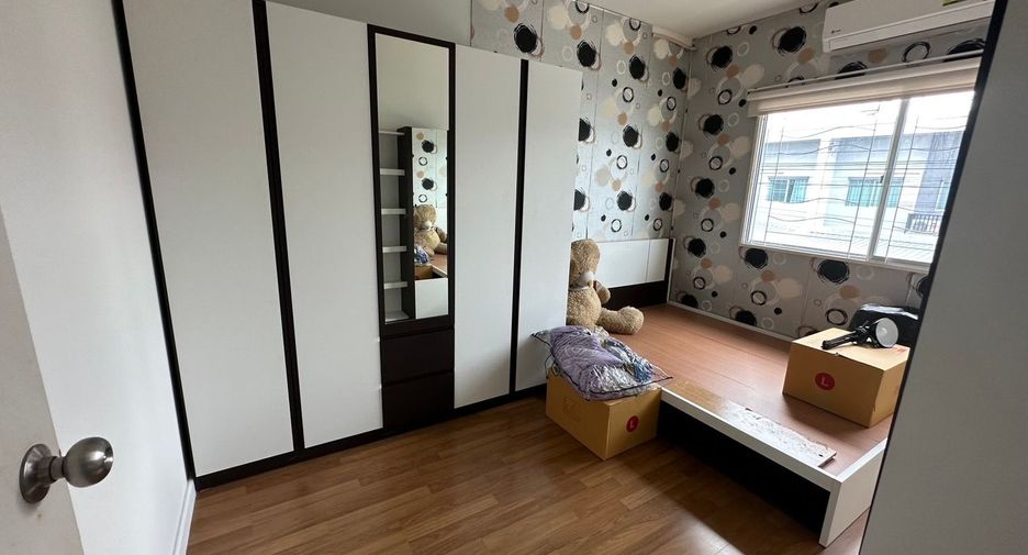 Reihenhaus zum Kauf mit 2 Zimmer in Bang Khun Thian, Bangkok