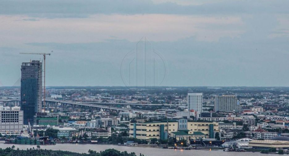 For sale 3 bedrooms condo in Khlong Toei, Bangkok