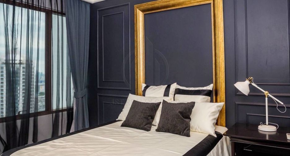 For sale 3 bedrooms condo in Khlong Toei, Bangkok