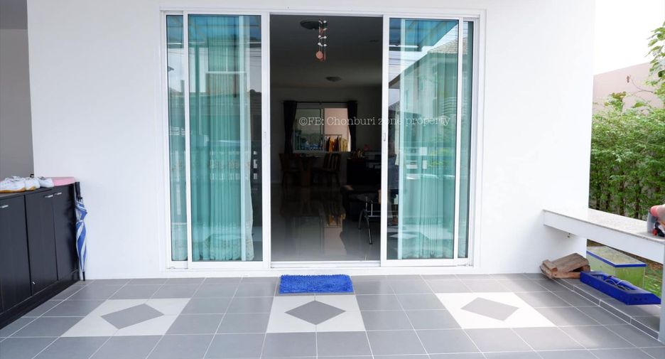 For rent 3 bedrooms house in Si Racha, Chonburi