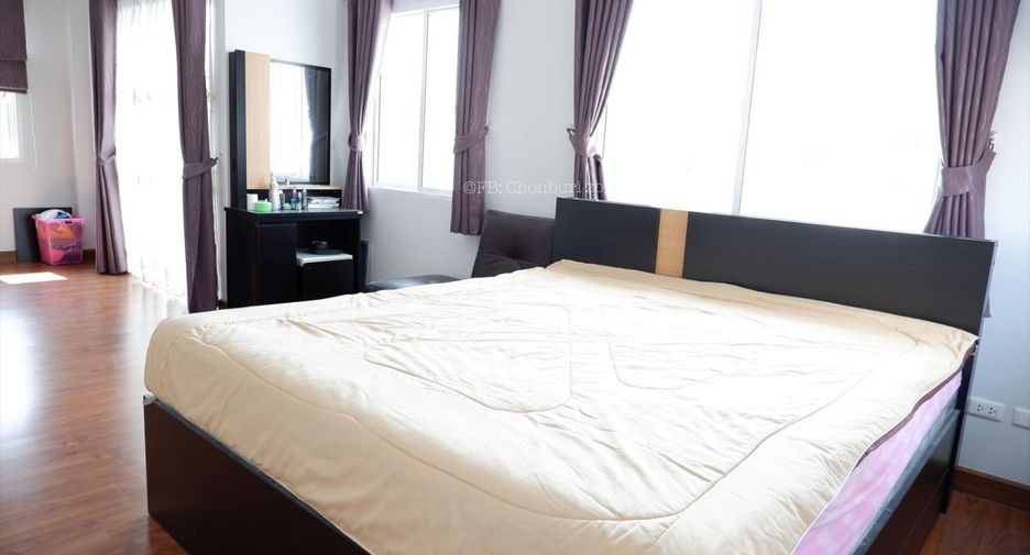 For rent 3 bedrooms house in Si Racha, Chonburi