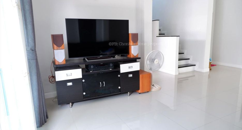 For rent 3 bedrooms house in Si Racha, Chonburi