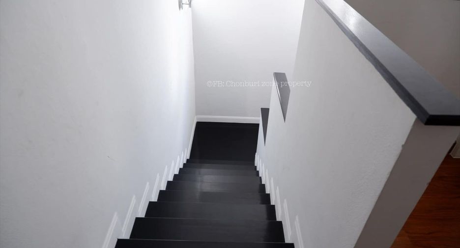 For rent 3 bedrooms house in Si Racha, Chonburi