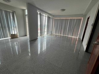 For sale 4 bedrooms retail Space in Lat Krabang, Bangkok