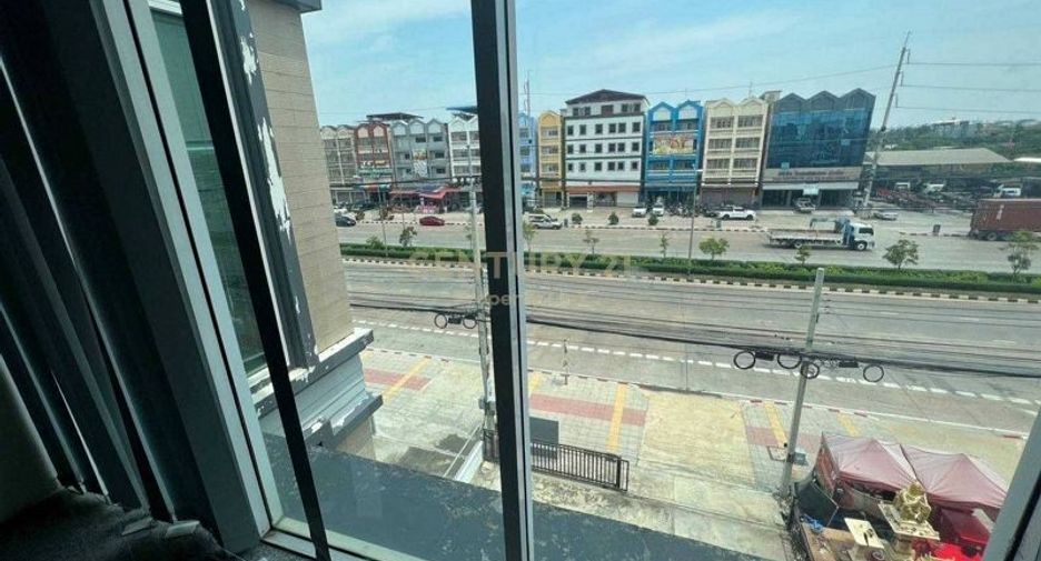 For sale 4 bedrooms retail Space in Lat Krabang, Bangkok