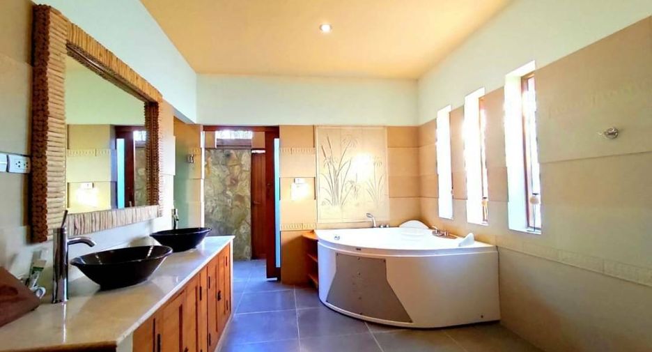 For rent and for sale 4 bedrooms house in Hang Dong, Chiang Mai