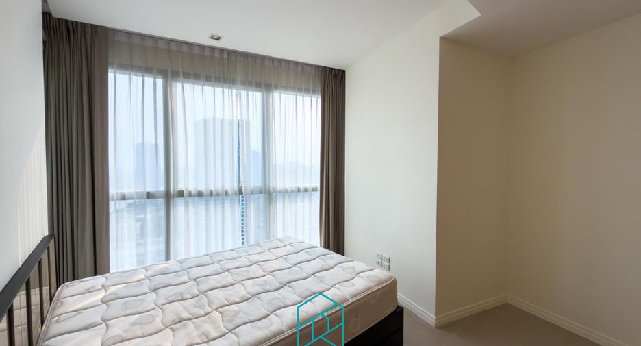For rent 2 bedrooms condo in Sathon, Bangkok